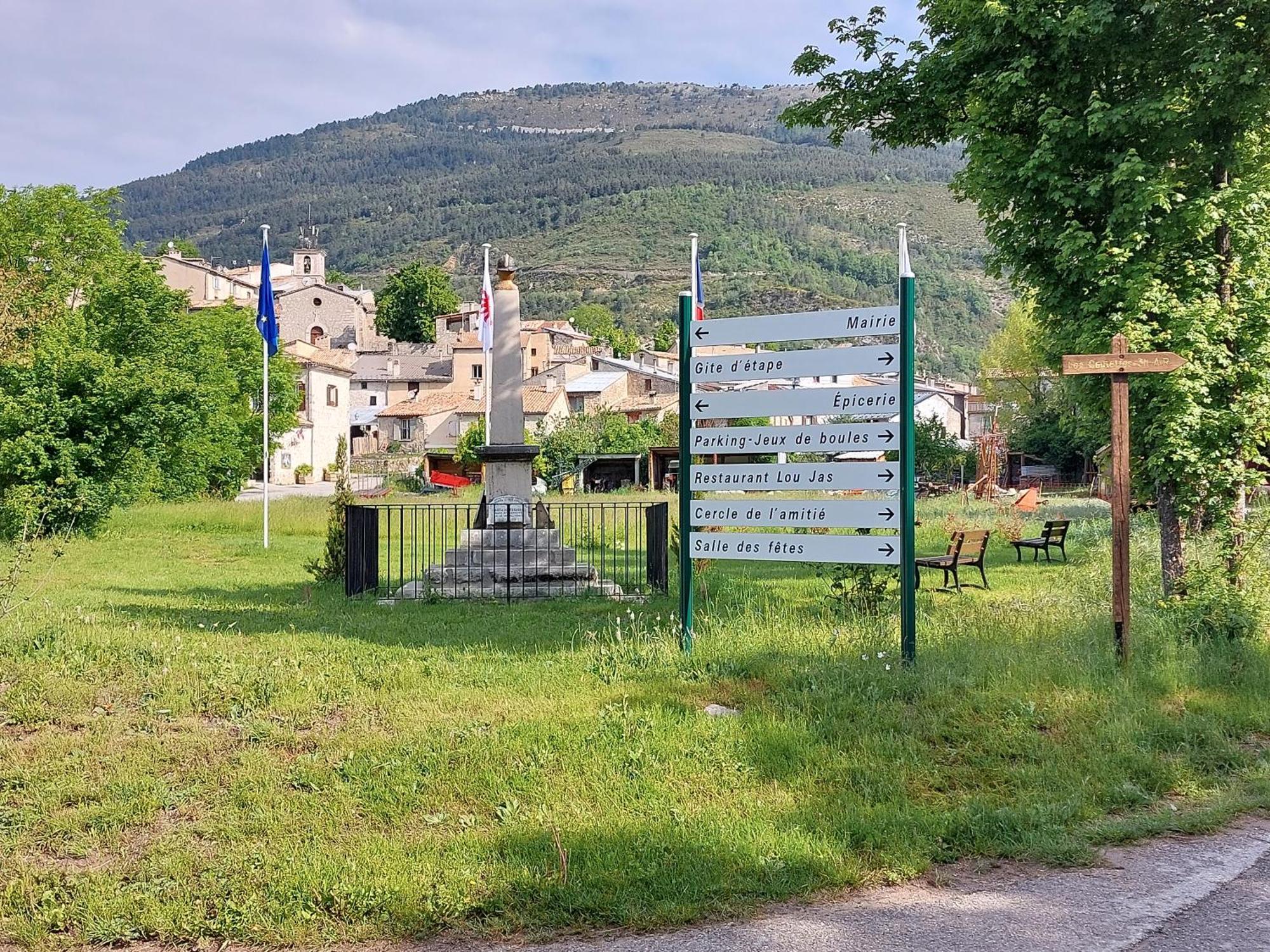 La Fischaumiere Bed & Breakfast Soleilhas Exterior foto
