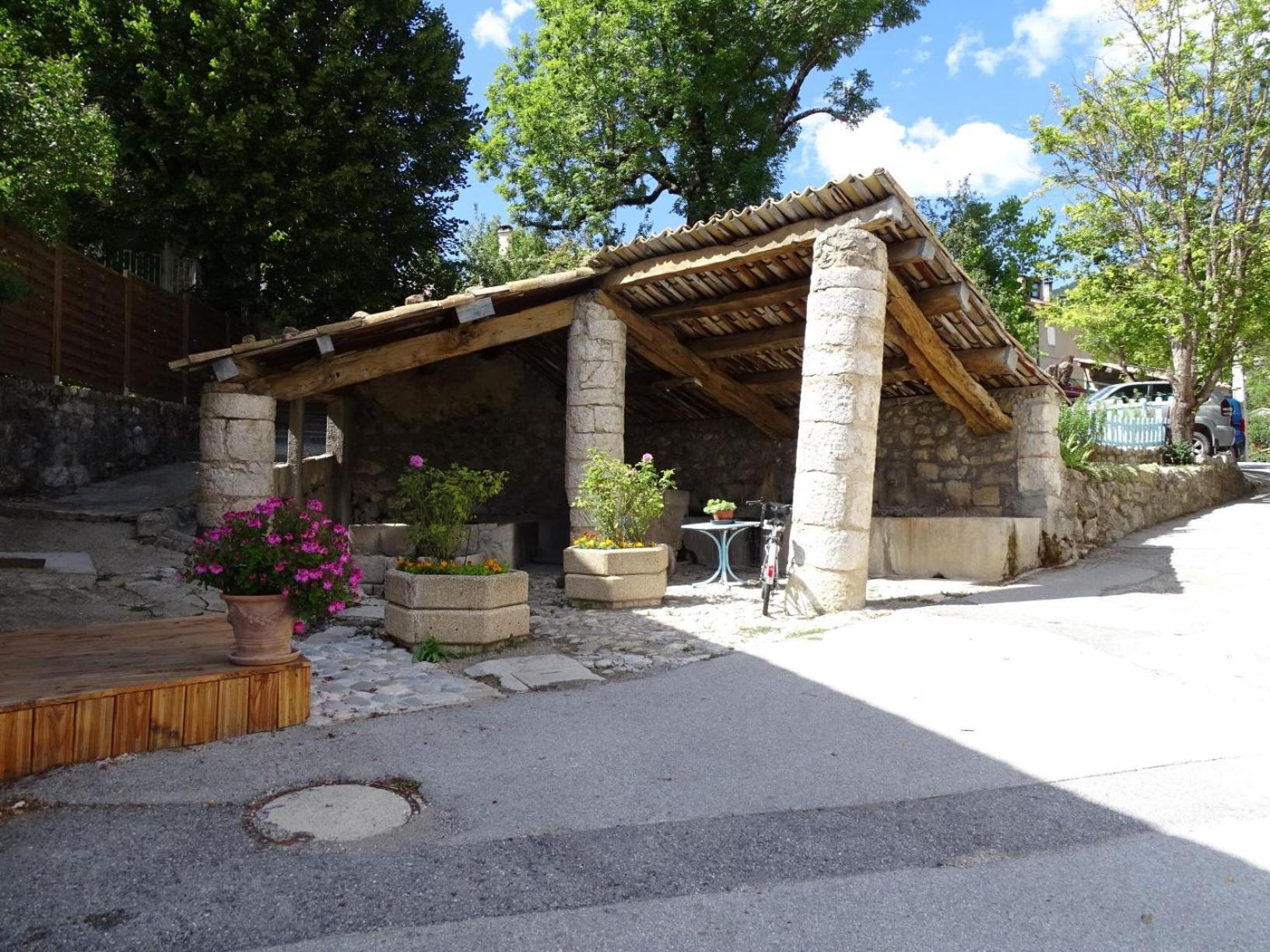 La Fischaumiere Bed & Breakfast Soleilhas Exterior foto